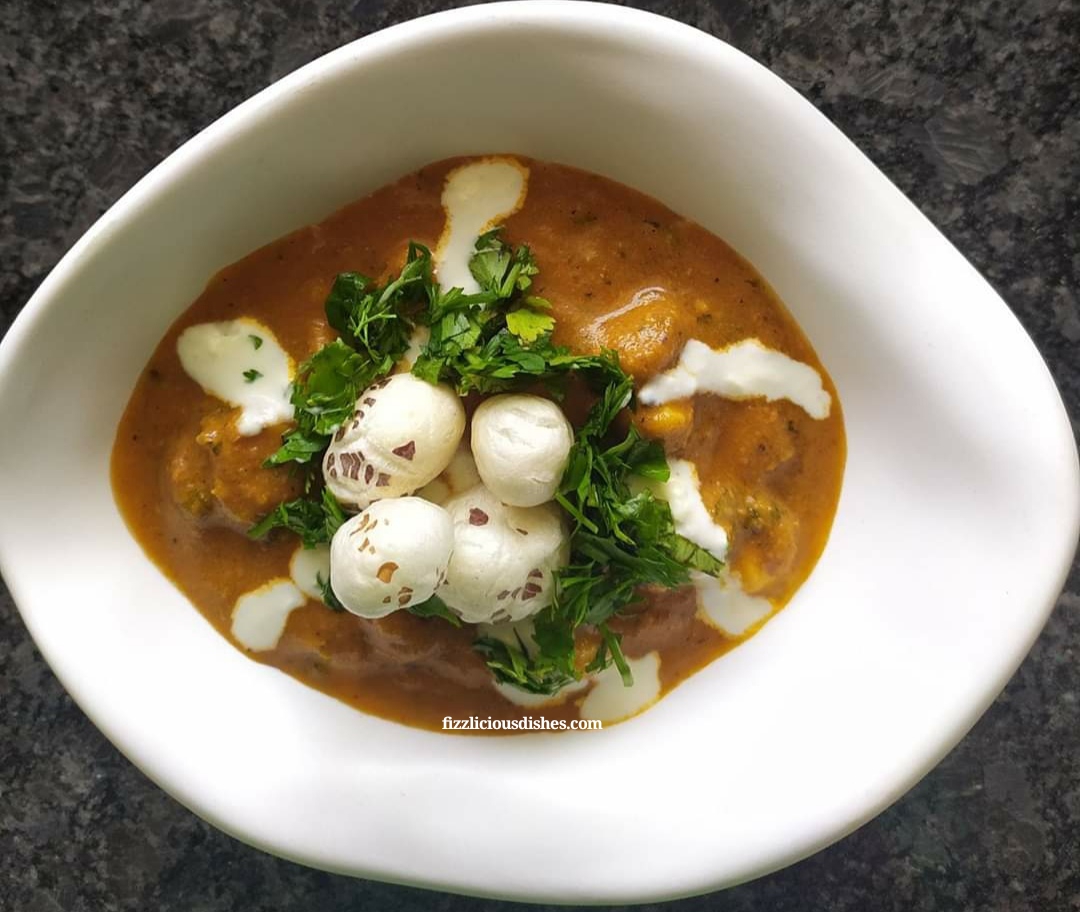 Lotus Seed In Red Gravy (Makhana Makhani)